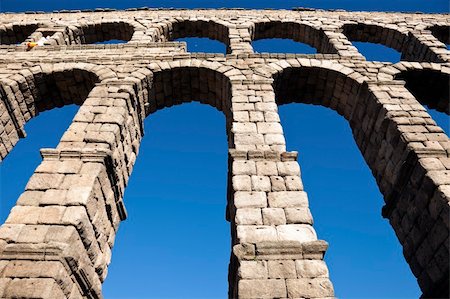 Aqueduct in Segovia, Spain, Europe Stock Photo - Budget Royalty-Free & Subscription, Code: 400-04329192