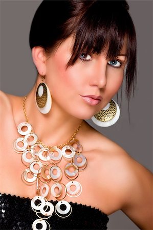 rettich - Charming young girl with beautiful jewelry. Retouched Stock Photo - Budget Royalty-Free & Subscription, Code: 400-04321894