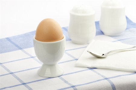 simsearch:400-08338441,k - breakfast table with egg Stockbilder - Microstock & Abonnement, Bildnummer: 400-04322960