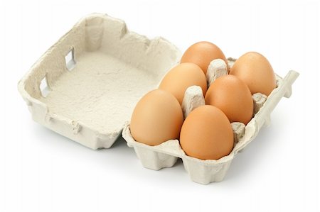 simsearch:400-04313912,k - Brown eggs in the box isolated on white Stockbilder - Microstock & Abonnement, Bildnummer: 400-04322990