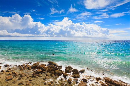 simsearch:400-04334311,k - Sunrise over the sea. Stone on the foreground Stockbilder - Microstock & Abonnement, Bildnummer: 400-04334311