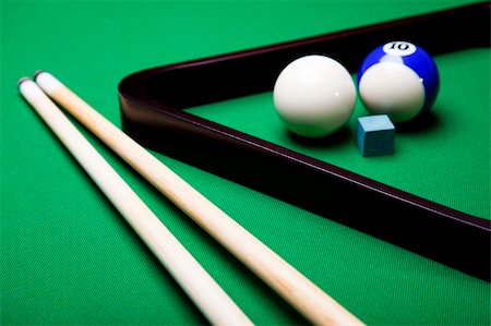 simsearch:400-09064481,k - Billiard game Stockbilder - Microstock & Abonnement, Bildnummer: 400-04338004