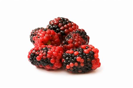 simsearch:400-04243170,k - Extreme close up of berry isolated on white Stock Photo - Budget Royalty-Free & Subscription, Code: 400-04338089