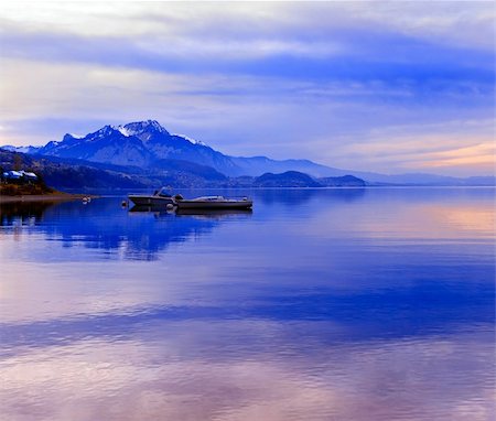 photoff (artist) - Boats on Lake Thun. Bernese Oberland. Switzerland. Foto de stock - Super Valor sin royalties y Suscripción, Código: 400-04339198