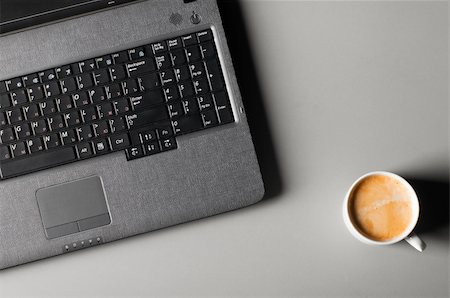 foam top - laptop with fresh cup of coffee, view from above Stock Photo - Budget Royalty-Free & Subscription, Code: 400-04339848
