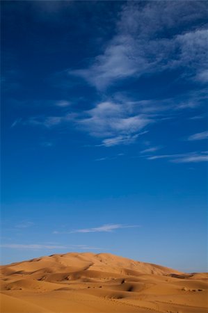 simsearch:400-04340040,k - Desert dunes in Morocco Photographie de stock - Aubaine LD & Abonnement, Code: 400-04339994