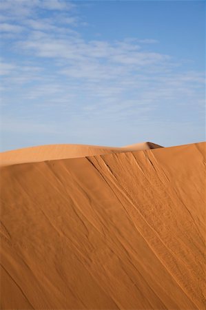 simsearch:400-04340040,k - Desert dunes in Morocco Photographie de stock - Aubaine LD & Abonnement, Code: 400-04339998