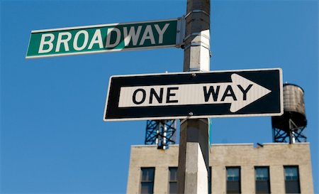 Famous broadway street signs in downtown New York Stockbilder - Microstock & Abonnement, Bildnummer: 400-04330370