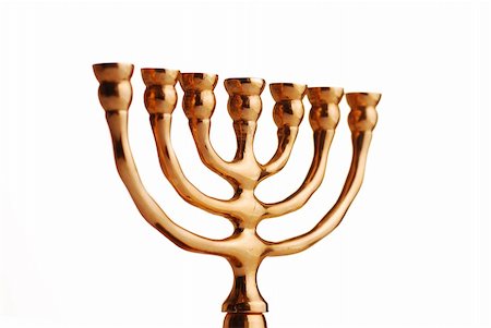 simsearch:400-04764081,k - Hanukkah menorah isolated on white background Stockbilder - Microstock & Abonnement, Bildnummer: 400-04330770