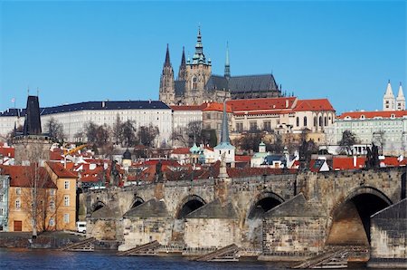 simsearch:400-04904534,k - Prague castle, founded about 880 - Cathedral of St Vitus and basilica St George  Charles bridge - the oldest preserved Prague bridge, founded by Charles IV in 1357. Gothic style.   Prague, Czech republic, Europe. Foto de stock - Super Valor sin royalties y Suscripción, Código: 400-04332285
