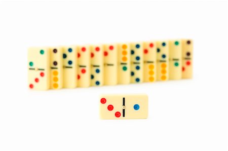 simsearch:628-05817405,k - Colourful dominoes isolated on the white Stockbilder - Microstock & Abonnement, Bildnummer: 400-04345443