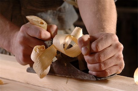 simsearch:400-05890753,k - Hands of a carpenter planed wood, workplace Photographie de stock - Aubaine LD & Abonnement, Code: 400-04346524