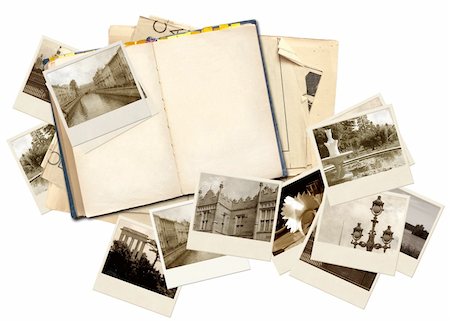 simsearch:400-06798713,k - Grunge background with old notebook and photos Photographie de stock - Aubaine LD & Abonnement, Code: 400-04347674