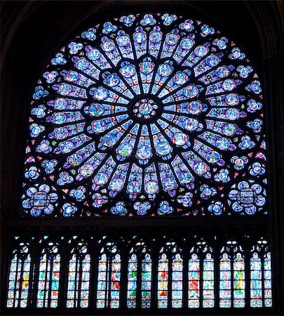 Stained glass decoration in Notre Dame cathedral in Paris Stockbilder - Microstock & Abonnement, Bildnummer: 400-04348802