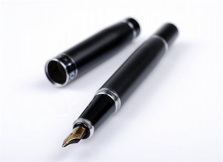 simsearch:400-07219362,k - Business fountain pen isolated on white background Foto de stock - Super Valor sin royalties y Suscripción, Código: 400-04349323