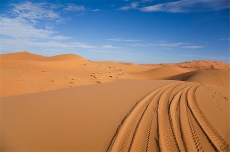 simsearch:400-04839885,k - Desert dunes in Morocco Stock Photo - Budget Royalty-Free & Subscription, Code: 400-04340003