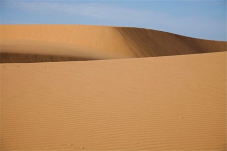 simsearch:400-05137674,k - Desert dunes in Morocco Stockbilder - Microstock & Abonnement, Bildnummer: 400-04340016