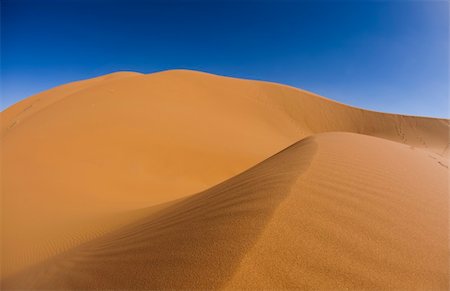 simsearch:400-04340052,k - Desert dunes in Morocco Photographie de stock - Aubaine LD & Abonnement, Code: 400-04340039