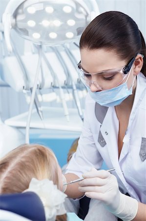 simsearch:400-08109782,k - Child treated teeth in the dental clinic Stock Photo - Budget Royalty-Free & Subscription, Code: 400-04340928