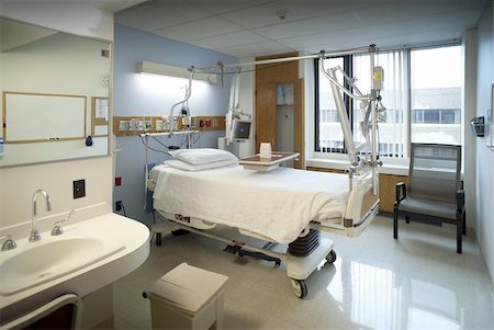 Clean Empty Hospital Room Ready for One Patient Stock Photo - Budget Royalty-Free & Subscription, Code: 400-04354740