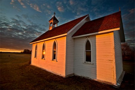 saskatchewan lake - Sunset Saskatchewan Church near Moose Jaw Canada Stock Photo - Budget Royalty-Free & Subscription, Code: 400-04354975