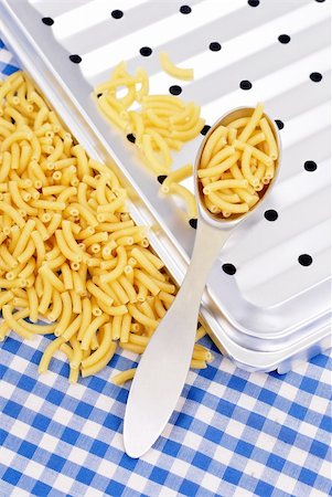 simsearch:400-05320343,k - Cooking with Macaroni Noodle Pasta Stock Photo - Budget Royalty-Free & Subscription, Code: 400-04355106