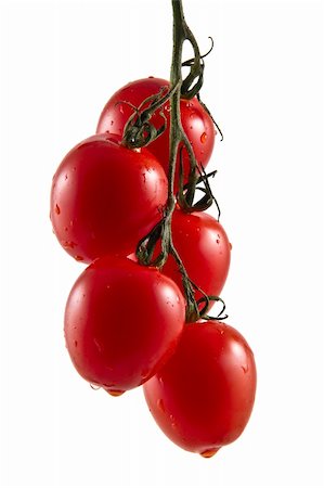 simsearch:400-08705784,k - Hanging truss of five fresh vine tomatoes isolated on white background Foto de stock - Royalty-Free Super Valor e Assinatura, Número: 400-04357143