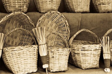 simsearch:400-05194830,k - a lot of wicker basket in traditional market Stockbilder - Microstock & Abonnement, Bildnummer: 400-04357445