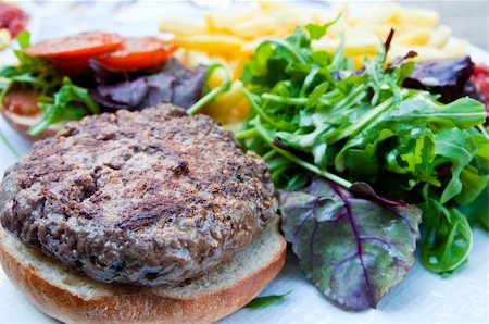 simsearch:400-05330097,k - burger - American burger with fresh salad Stock Photo - Budget Royalty-Free & Subscription, Code: 400-04357757