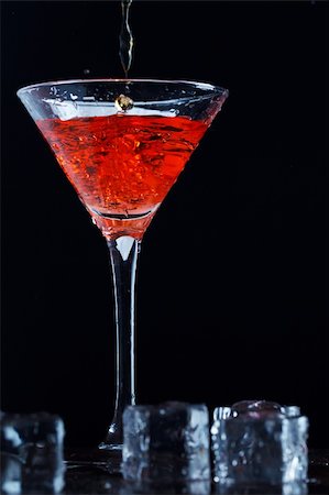 Red cocktail Stock Photo - Budget Royalty-Free & Subscription, Code: 400-04357858