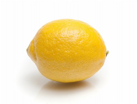 simsearch:400-08814206,k - tasty lemon isolatad on a white background Photographie de stock - Aubaine LD & Abonnement, Code: 400-04358129