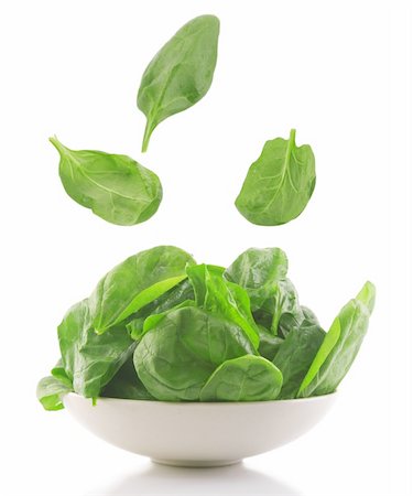 simsearch:400-04879197,k - front view of fresh spinach in a white bowl Stock Photo - Budget Royalty-Free & Subscription, Code: 400-04367270