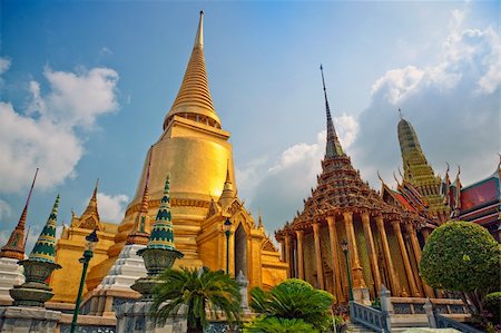 Famouse  Bangkok   Temple - "Wat Pho"  photo Stock Photo - Budget Royalty-Free & Subscription, Code: 400-04368800