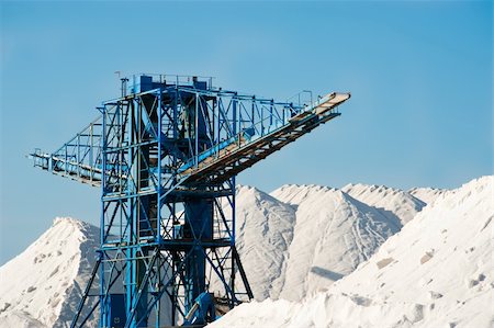 saladar - Industrial salt mine and machinery in Santa Pola; Spain Photographie de stock - Aubaine LD & Abonnement, Code: 400-04369973