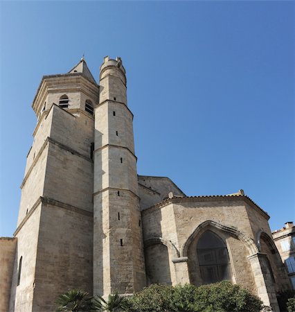 simsearch:400-04361722,k - Sainte Madeleine church, Beziers in Languedoc Roussillon, Languedoc, France Photographie de stock - Aubaine LD & Abonnement, Code: 400-04361722