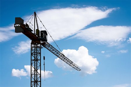 simsearch:400-06750359,k - Construction crane Photographie de stock - Aubaine LD & Abonnement, Code: 400-04378431