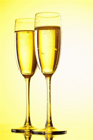 simsearch:400-04288408,k - Pair of champagne flutes Stock Photo - Budget Royalty-Free & Subscription, Code: 400-04379712