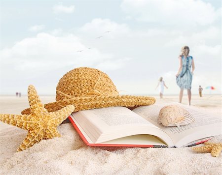 starfish beach nobody - Straw hat , book and seashells on the beach with people walking Stock Photo - Budget Royalty-Free & Subscription, Code: 400-04379862
