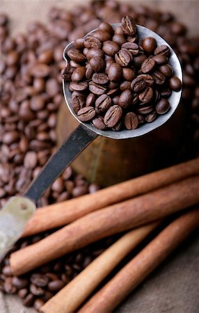 espresso pot - Coffee Stock Photo - Budget Royalty-Free & Subscription, Code: 400-04370551
