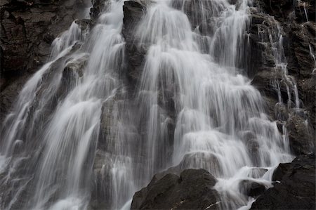 simsearch:400-04904211,k - a beautiful waterfall on a mountain slope Fotografie stock - Microstock e Abbonamento, Codice: 400-04371379