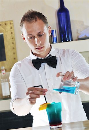 simsearch:400-04399731,k - pro barman prepare coctail drink and representing nightlife and party event  concept Stock Photo - Budget Royalty-Free & Subscription, Code: 400-04372718
