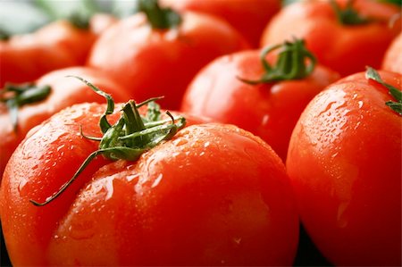 simsearch:400-03968431,k - tomatoes fruit Foto de stock - Super Valor sin royalties y Suscripción, Código: 400-04373465