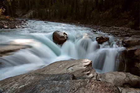 Sunwapta Falls in Jasper National Park Stock Photo - Budget Royalty-Free & Subscription, Code: 400-04385914