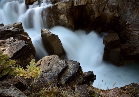 Sunwapta Falls in Jasper National Park Stock Photo - Budget Royalty-Free & Subscription, Code: 400-04385915