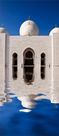 simsearch:400-07837352,k - Sheikh Zayed mosque at Abu-Dhabi, UAE Stock Photo - Budget Royalty-Free & Subscription, Code: 400-04386010