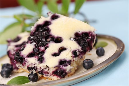 simsearch:400-04709493,k - Delicious homemade sponge cake with wild blueberries. Shallow DOF Stock Photo - Budget Royalty-Free & Subscription, Code: 400-04380216