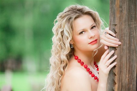 Beautiful russian country bride Fotografie stock - Microstock e Abbonamento, Codice: 400-04380275