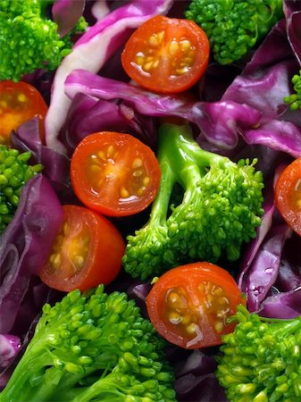 red cabbage salad - close up of vegetable salad Photographie de stock - Aubaine LD & Abonnement, Code: 400-04383268