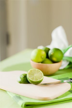 simsearch:400-04395073,k - photo of delicious lime inside a bowl taken by daylight next to window Stock Photo - Budget Royalty-Free & Subscription, Code: 400-04395074