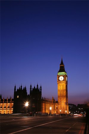 Big Ben seen from Westminster Bridge Foto de stock - Super Valor sin royalties y Suscripción, Código: 400-04397405